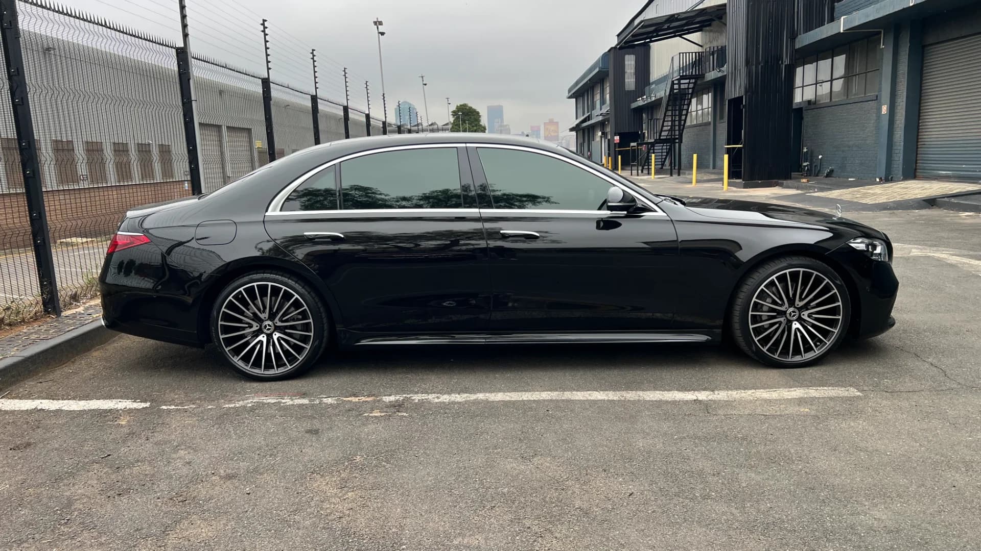 Mercedes Benz S500 (W223), image 4