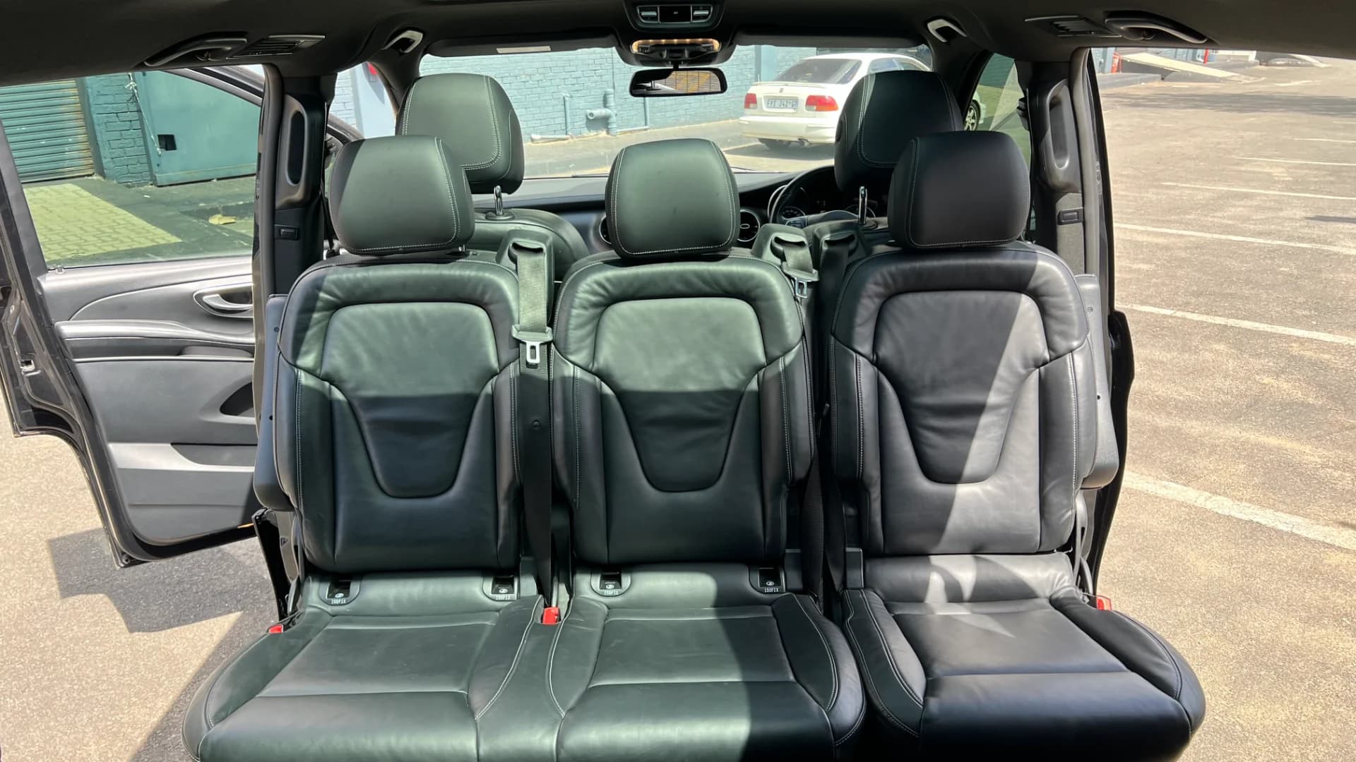Mercedes-Benz V300d, image 8